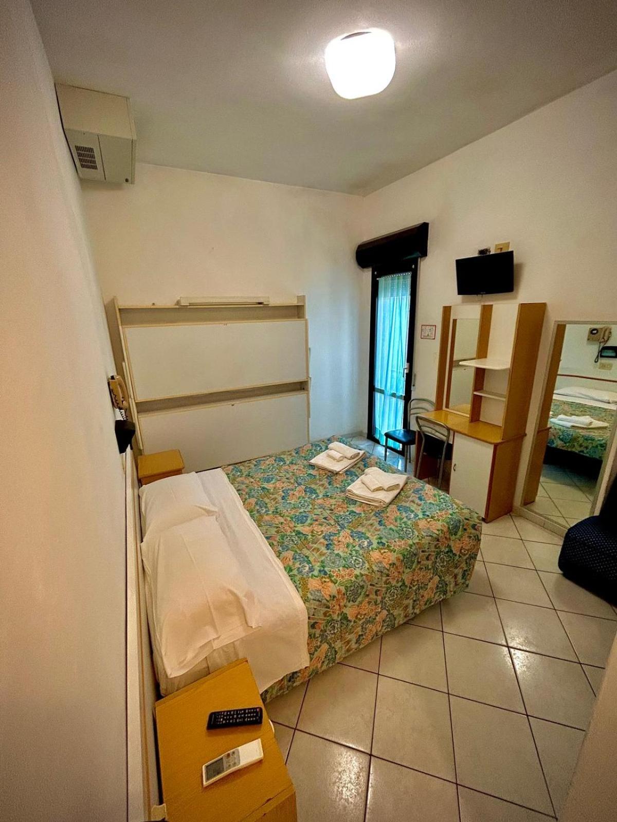 Hotel Sacramora Rimini Extérieur photo