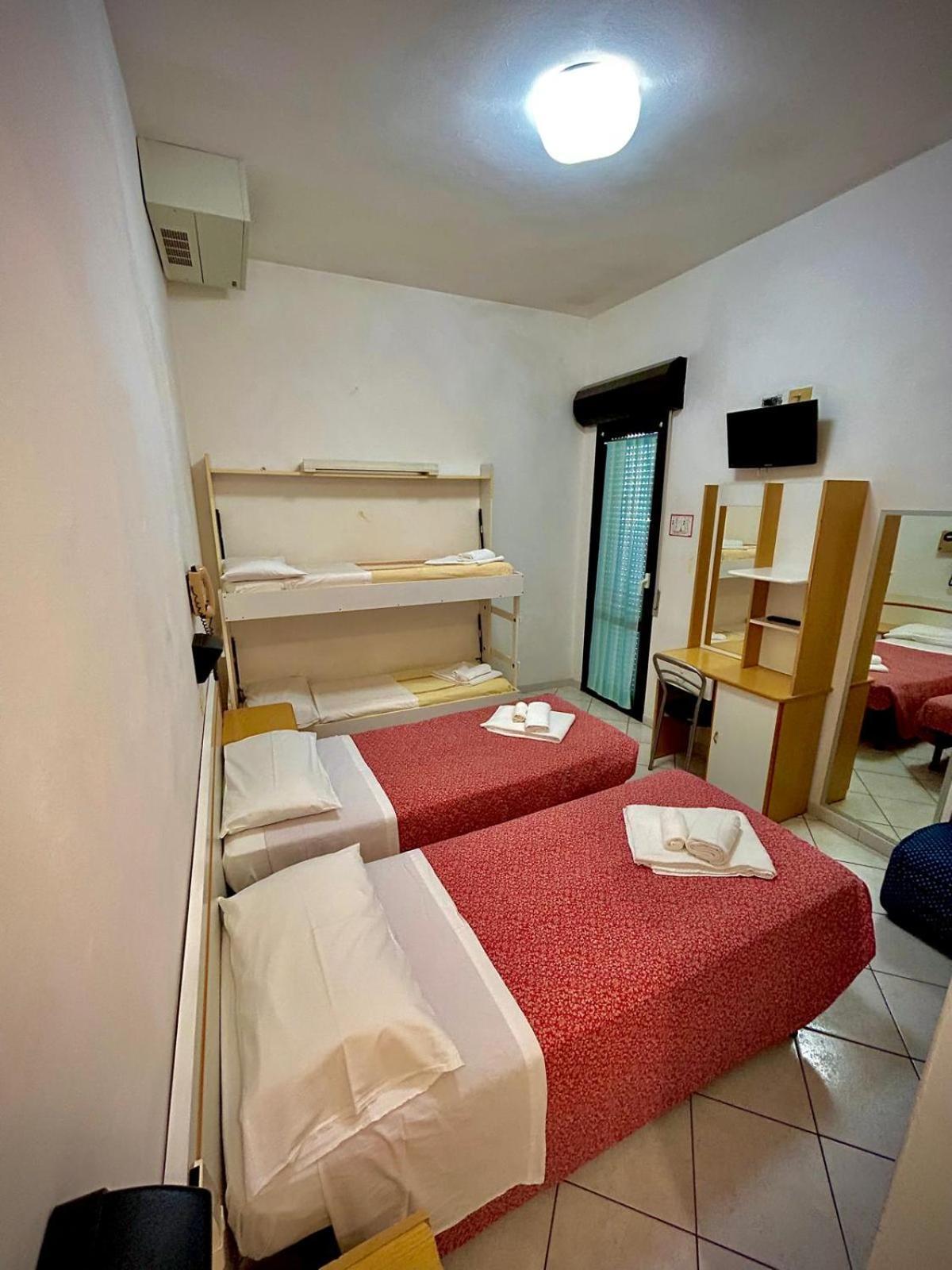 Hotel Sacramora Rimini Extérieur photo